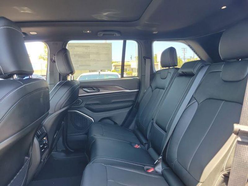 New 2026 Jeep Grand Cherokee Limited Reserve 4x4