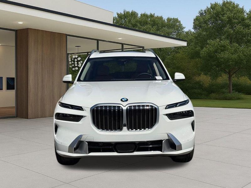 New 2026 BMW X7 xDrive40iImage 4