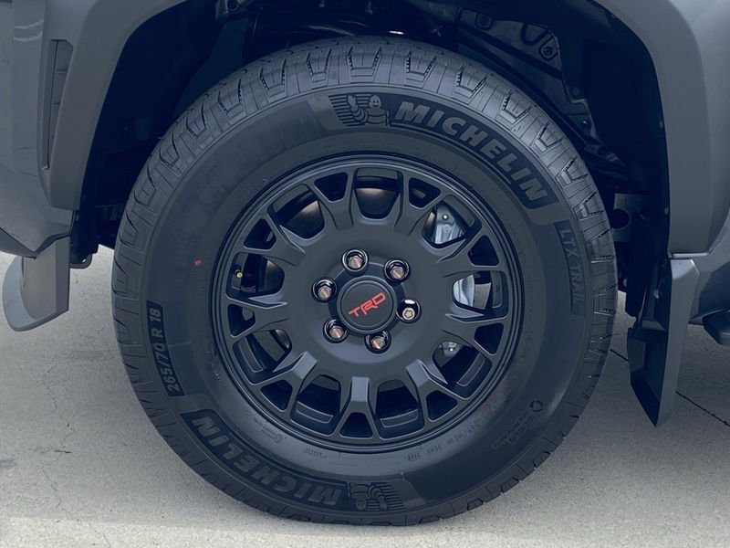 New 2025 Toyota 4Runner Hybrid TRD Off Road PremiumImage 8