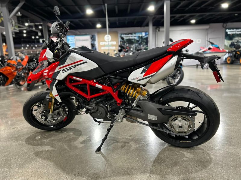 New 2025 Ducati HYPERMOTARD 950 SP Image 23