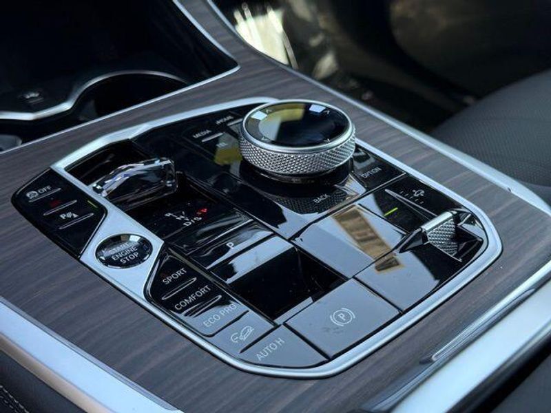 New 2026 BMW X7 xDrive40iImage 24