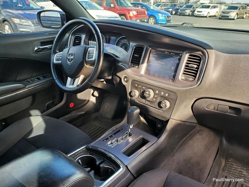 2014 Dodge Charger R/T photo 2