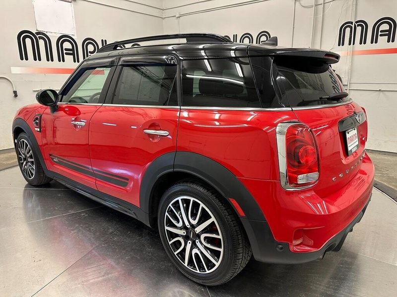 2018 MINI Countryman BaseImage 14