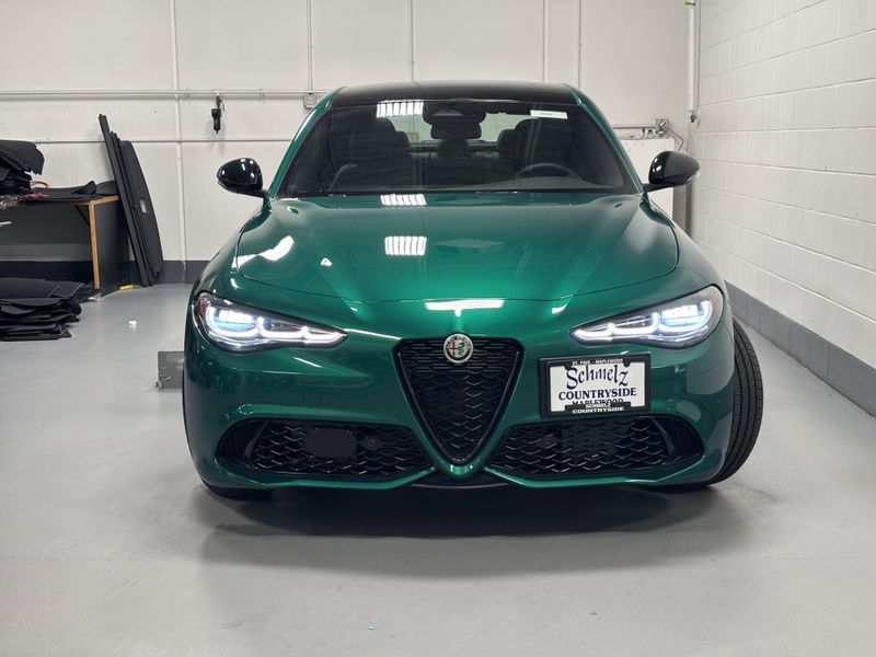 New 2025 Alfa Romeo Giulia Intensa AwdImage 2