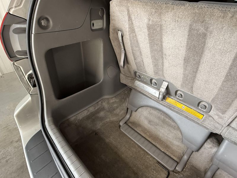Used 2008 Toyota Sienna LEImage 8