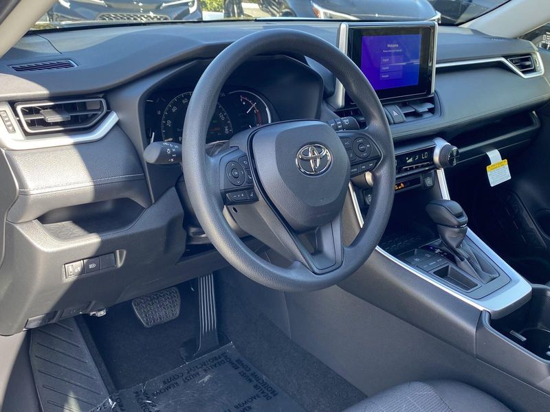 2025 Toyota RAV4 Image 13