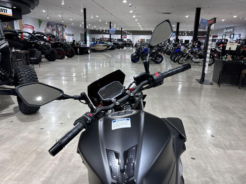 Used 2025 Kawasaki Z500 SE ABS Image 18