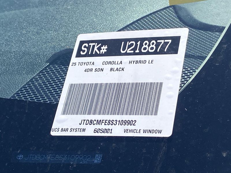 Used 2025 Toyota Corolla LEImage 31