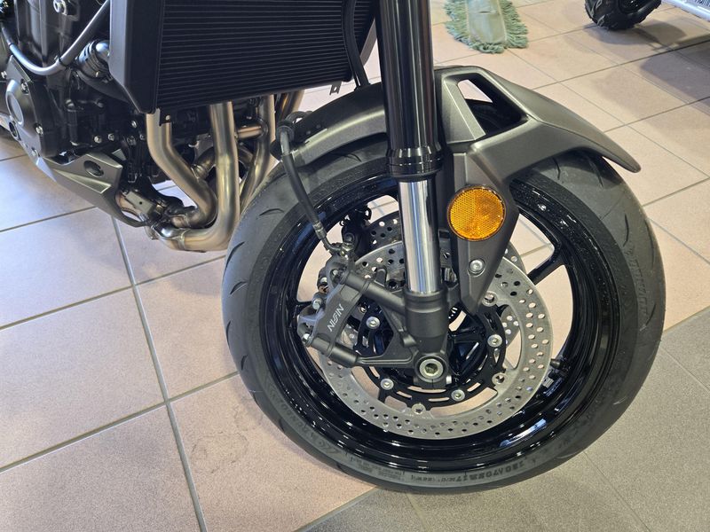 NEW 2026 KAWASAKI Z900 ABS Image 16