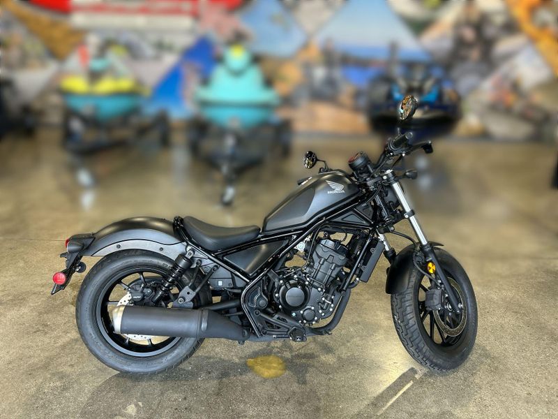 2022 Honda REBEL 300 Image 10