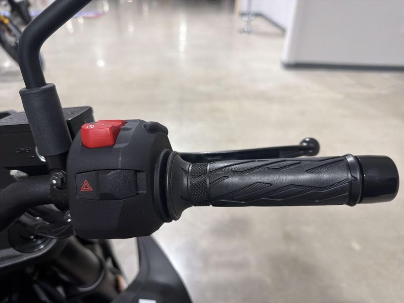 New 2026 Suzuki GSX-8S Image 24