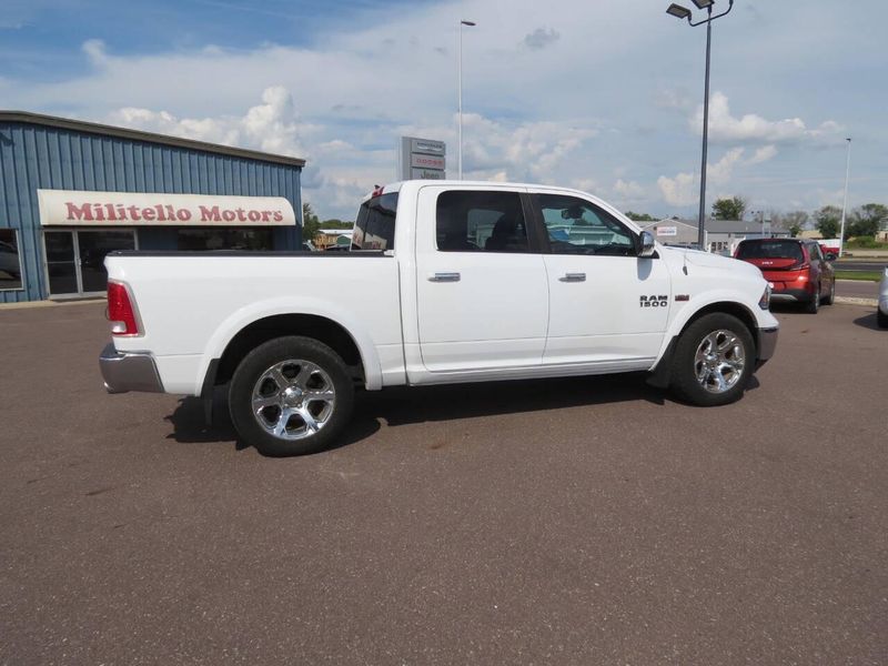 Used 2015 RAM 1500 Laramie 4x4 4dr Crew Cab 5.5 ft. SB PickupImage 3