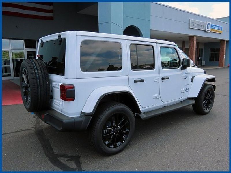 2024 Jeep Wrangler 4xE Sahara 4xeImage 7