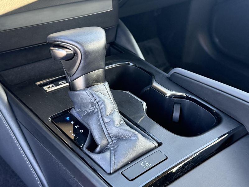 Used 2024 Lexus ES 350Image 32