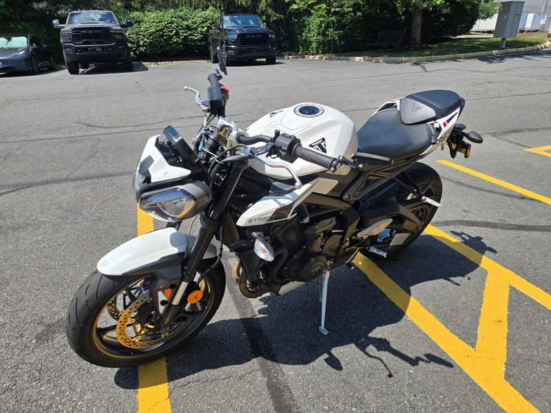 Used 2024 Triumph Street Triple 765 R Image 4