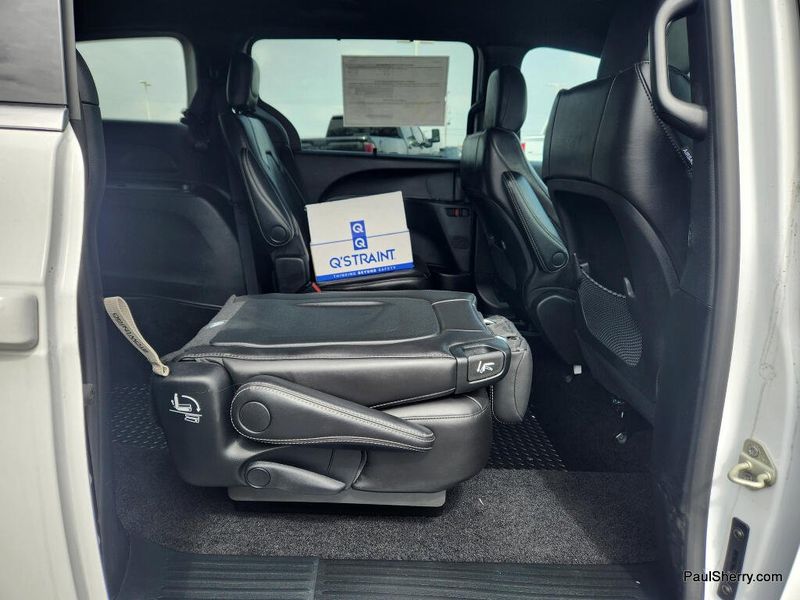 New 2026 Chrysler Voyager Lx