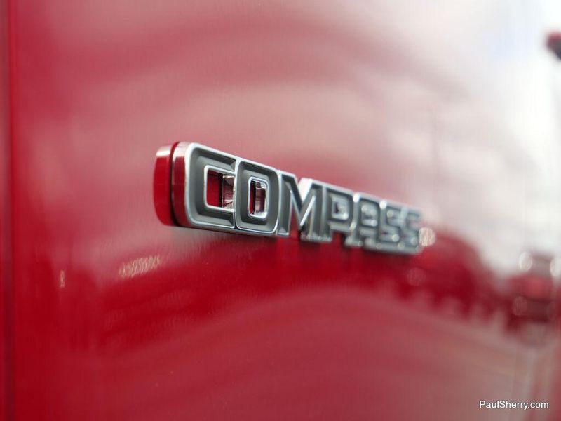 New 2025 Jeep Compass Limited 4x4