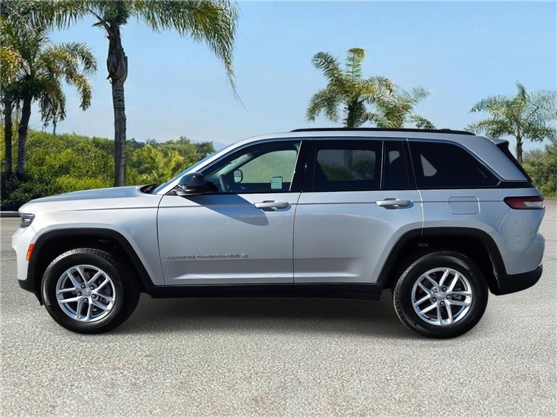 Used 2025 Jeep Grand Cherokee Laredo X 4x2