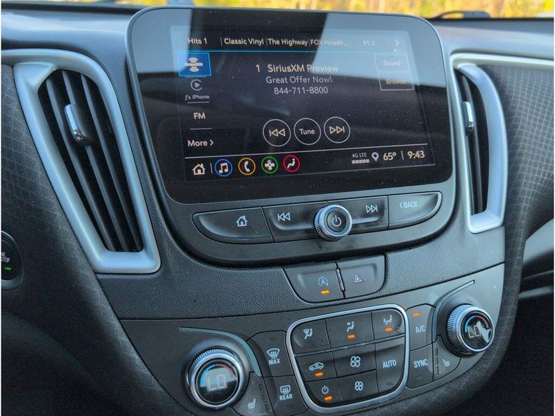 Used 2024 Chevrolet Malibu LTImage 13