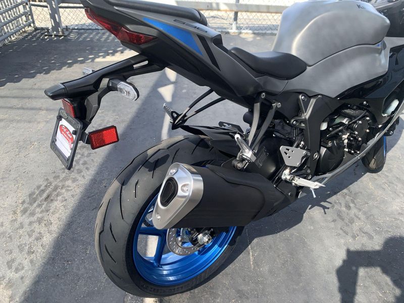 New 2026 Kawasaki NINJA ZX-6R Image 18