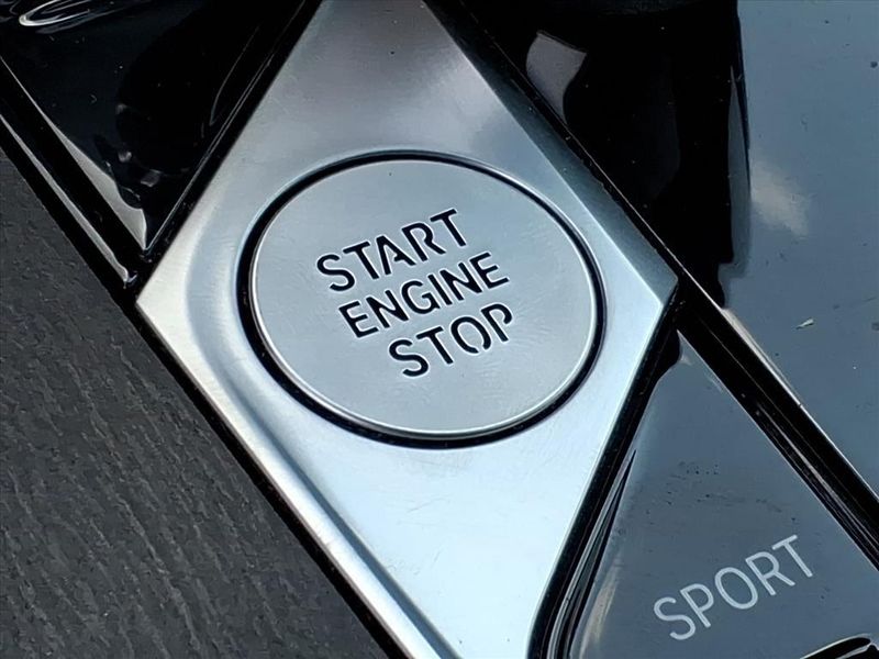 Used 2022 BMW X7 xDrive40iImage 19