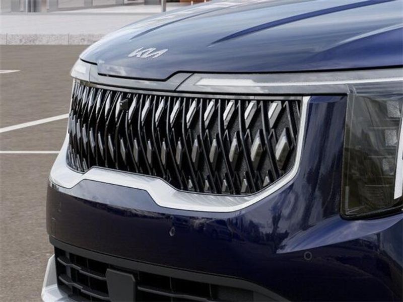 2025 Kia Carnival LXSImage 12