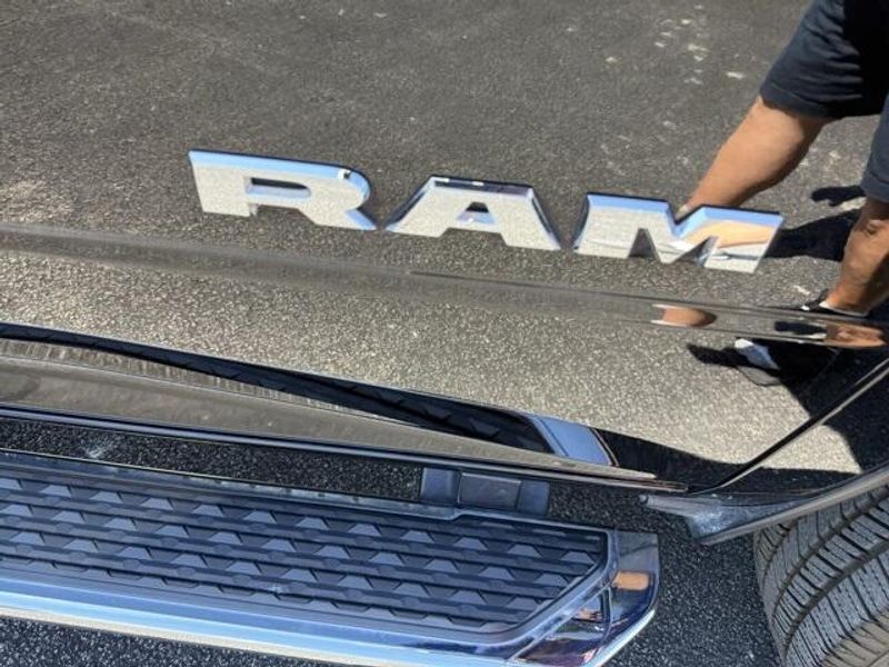 2024 Ram 2500 Big Horn photo 6