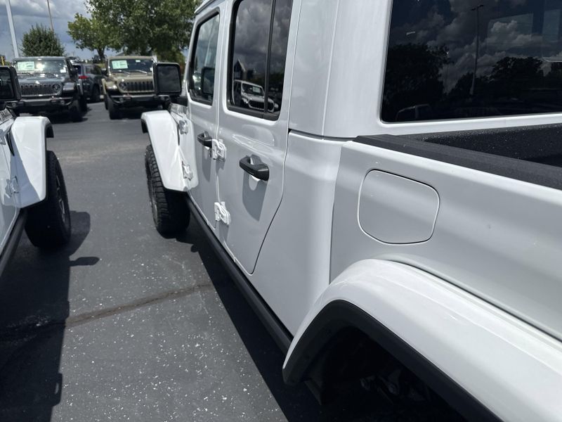 New 2025 Jeep Gladiator Rubicon X 4x4Image 11