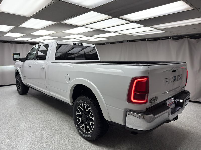 New 2025 RAM 3500 Limited Longhorn Crew Cab 4x4 8