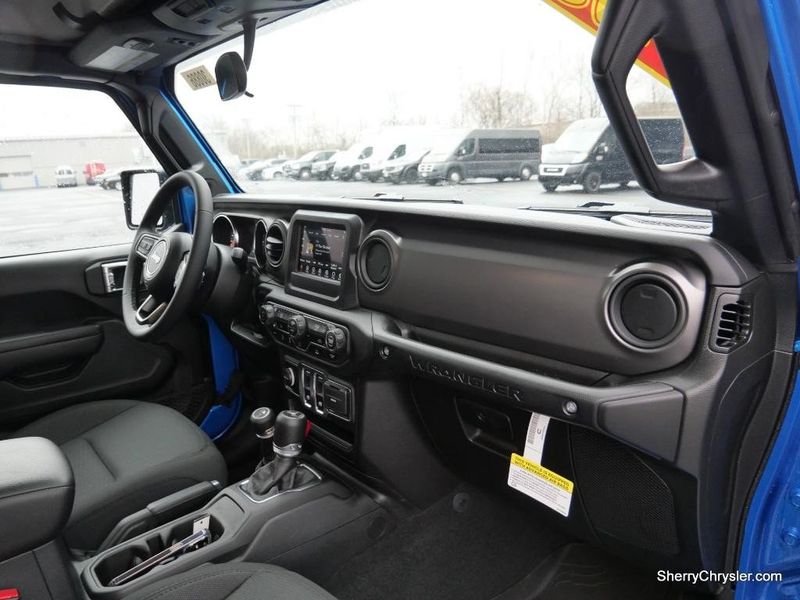 2023 Jeep Wrangler 2-door Sport S 4x4Image 30
