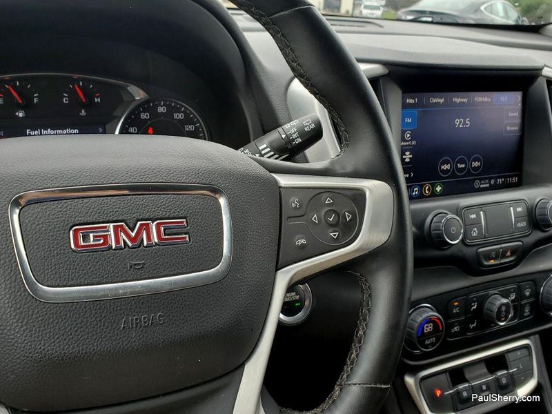 2024 GMC Terrain SLTImage 22