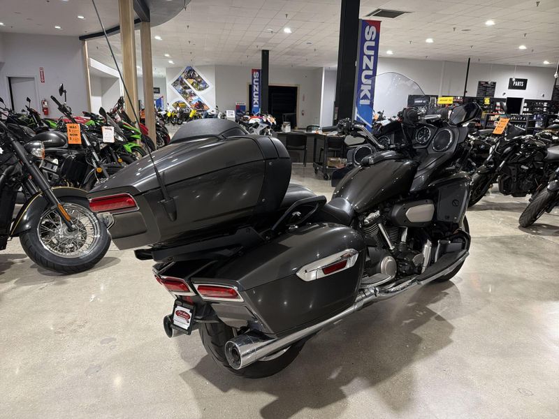 Used 2018 Yamaha Star Venture Image 17