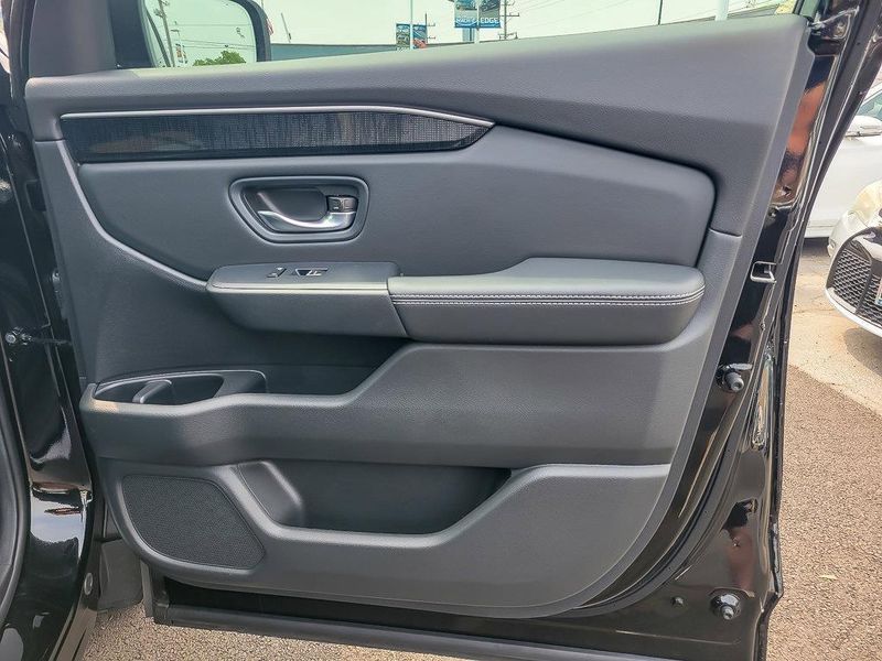 2025 Honda Pilot Elite photo 26