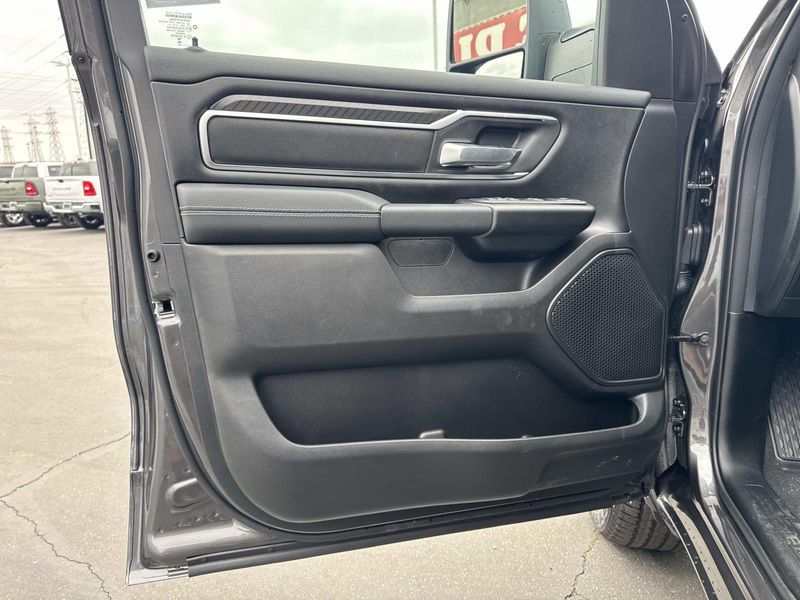 New 2026 RAM 1500 Big Horn Crew Cab 4x4 5'7' Box