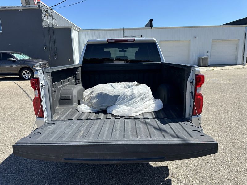 2021 Chevrolet Silverado 1500 RSTImage 8