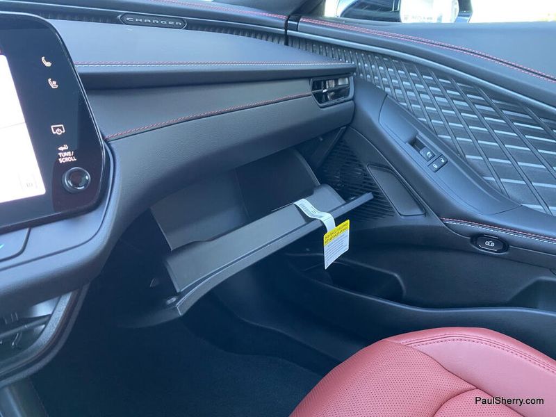 New 2026 Dodge Charger R/T Plus 4-door Awd
