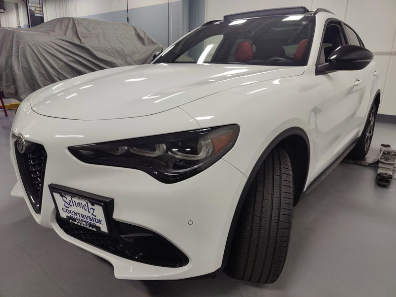 Used 2024 Alfa Romeo Stelvio AWD Sprint w/Sunroof/NavImage 11