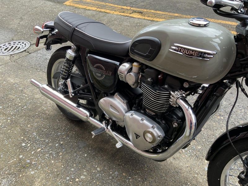 2026 Triumph BONNEVILLE T120