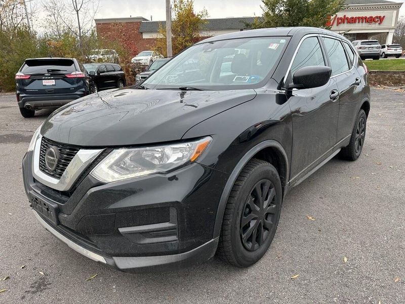 2020 Nissan Rogue S photo 3