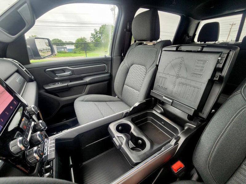 New 2026 RAM 1500 Big Horn Crew Cab 4x4 5'7' Box