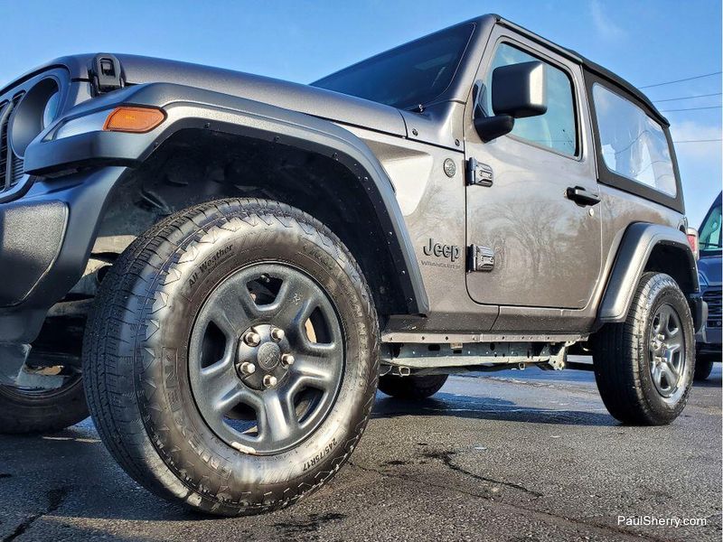 2024 Jeep Wrangler Sport photo 3