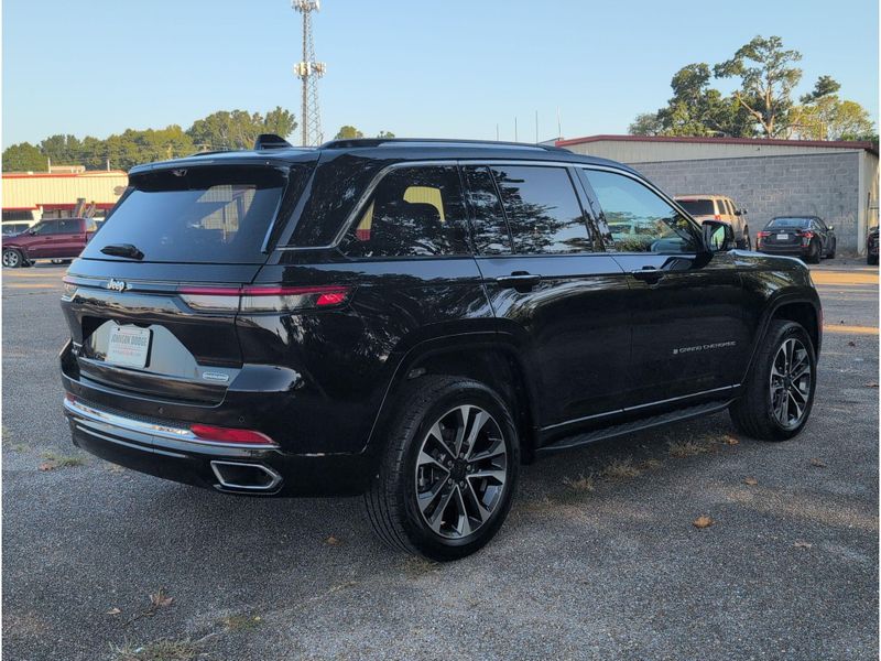 Used 2023 Jeep Grand Cherokee OverlandImage 5