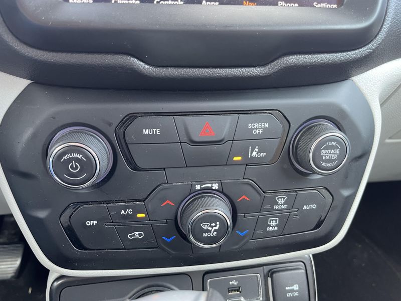 2022 Jeep Renegade LatitudeImage 11