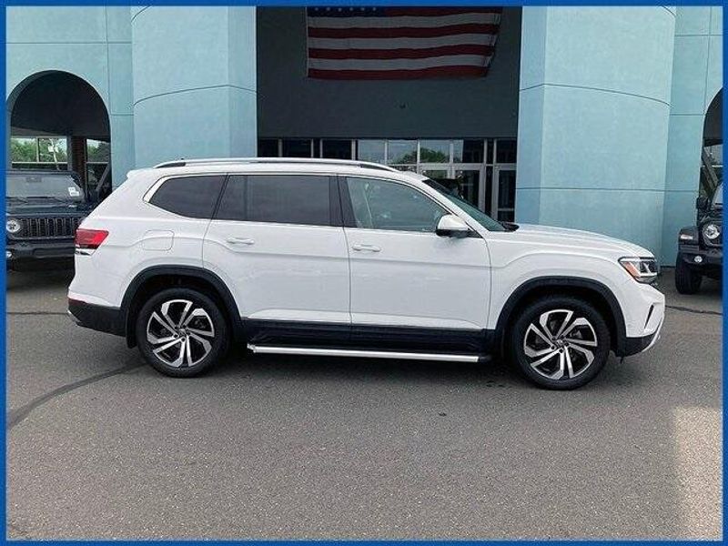 2021 Volkswagen Atlas SEL PremiumImage 2