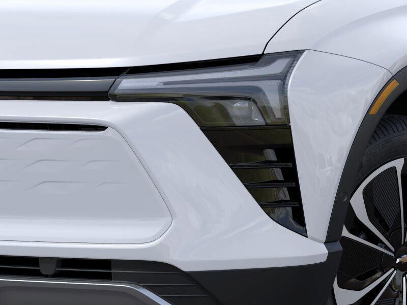 New 2025 Chevrolet Blazer EV FWD LTImage 10