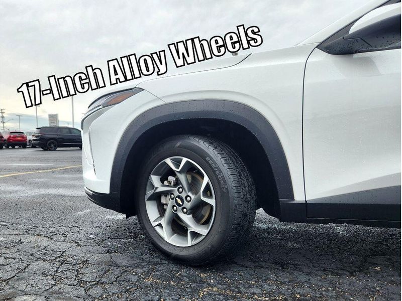 Used 2024 Chevrolet Trax LT