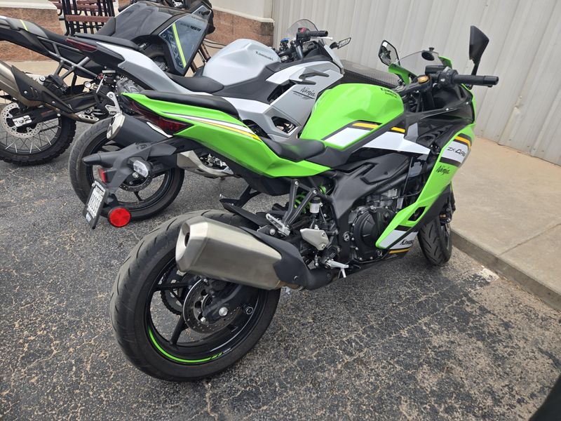 USED 2025 KAWASAKI NINJA ZX-4RR ABS Image 6
