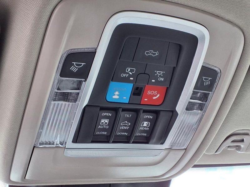2026 Ram 2500 Laramie photo 10