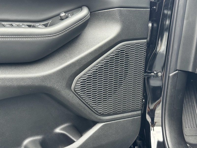 New 2026 Jeep Grand Cherokee Laredo 4x2