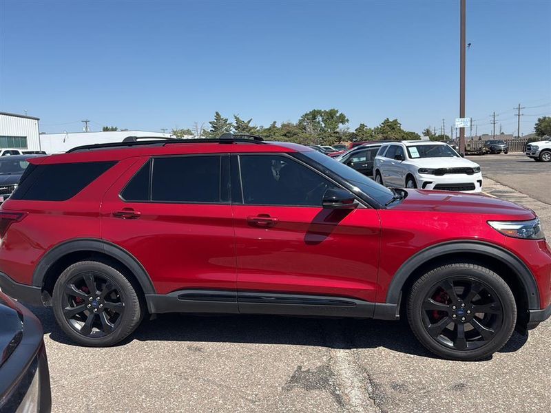 2020 Ford Explorer ST photo 6
